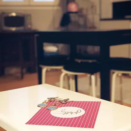 Vivienda Turistica Centrica Junto Al Museo Con Wifi Apartament *